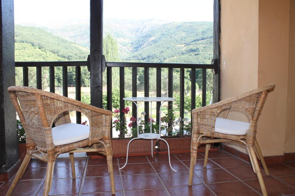 Hotel Valle Del Jerte Los Arenales Room photo