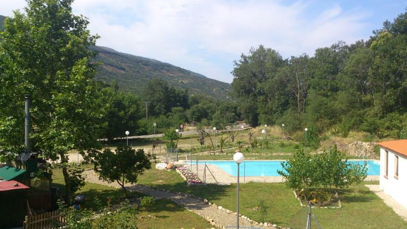 Hotel Valle Del Jerte Los Arenales Exterior photo